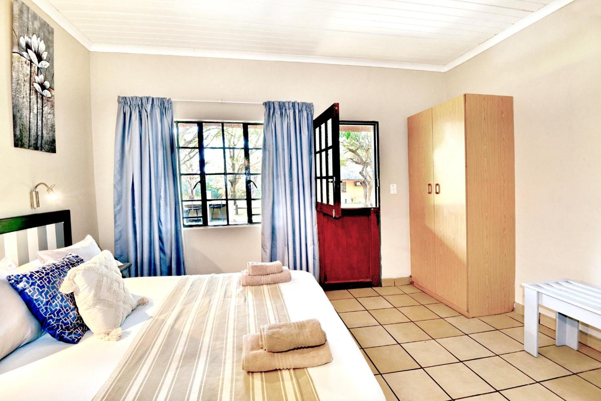 Komati River Chalets Komatipoort Dış mekan fotoğraf
